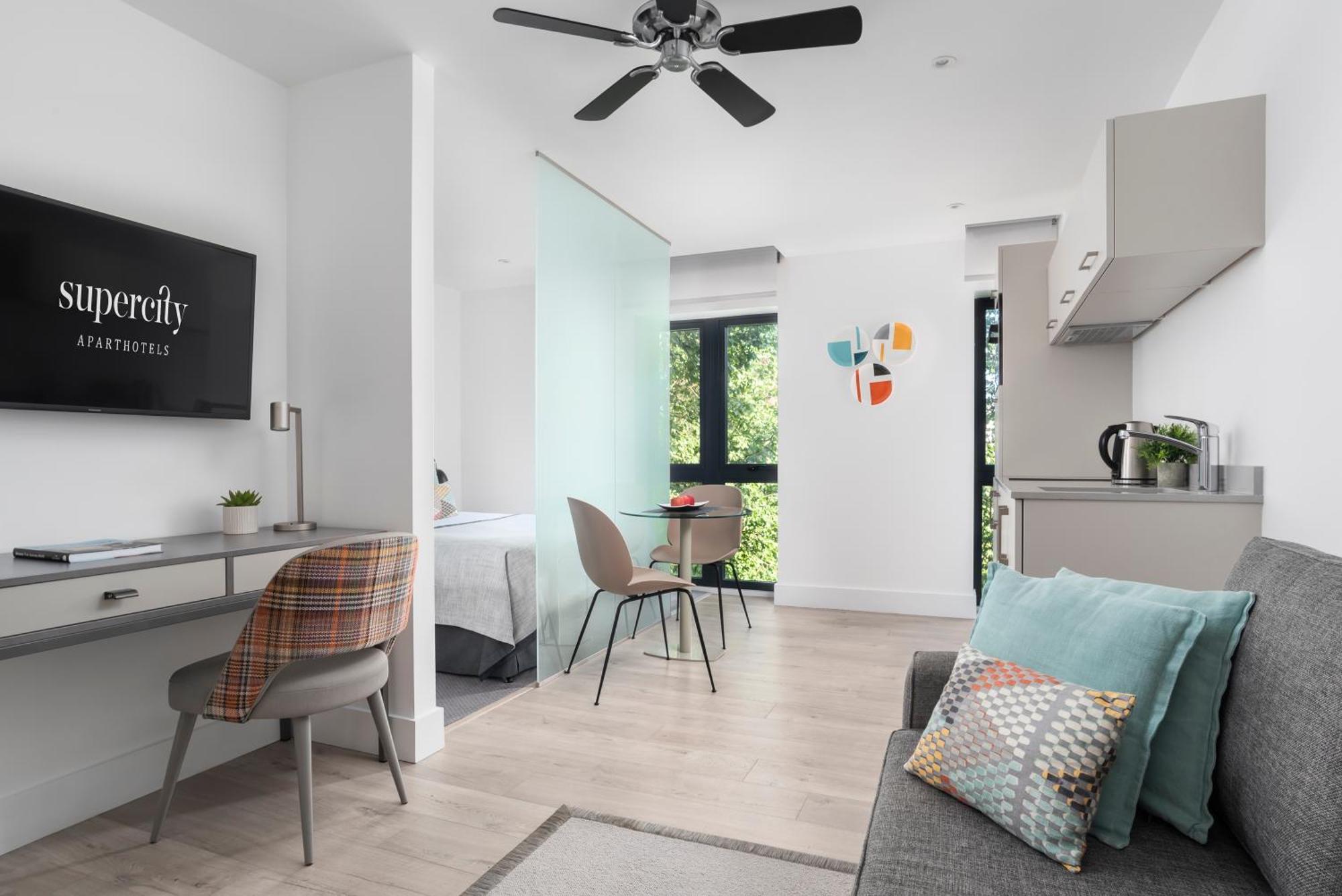 Q Square By Supercity Aparthotel